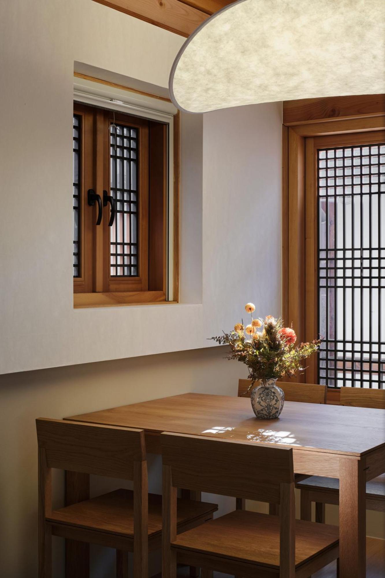 The Korean Traditional Hanok In Downtown Seoul For Convenient Public Transportation - Seoul Ari Seul Exterior foto