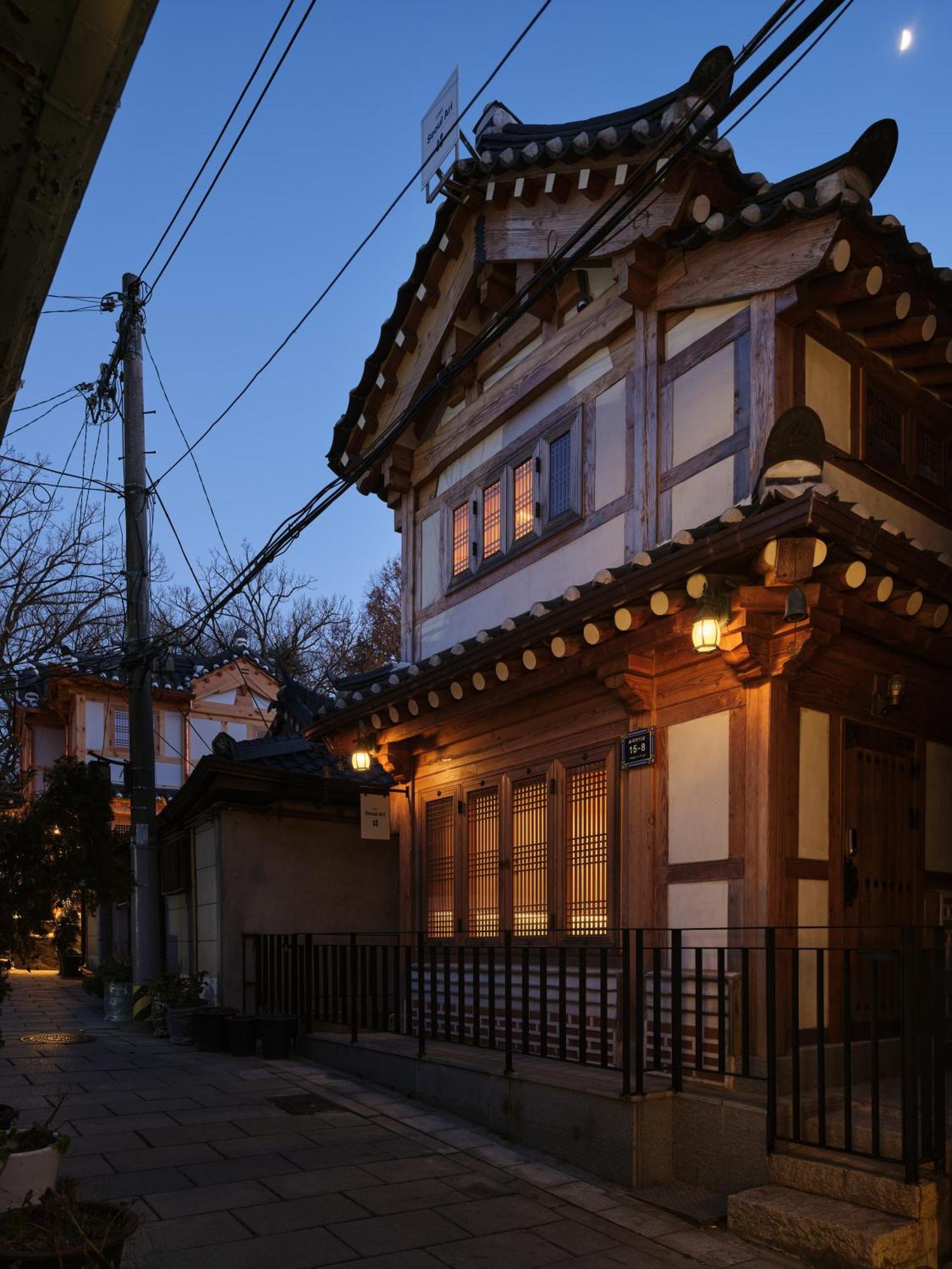 The Korean Traditional Hanok In Downtown Seoul For Convenient Public Transportation - Seoul Ari Seul Exterior foto