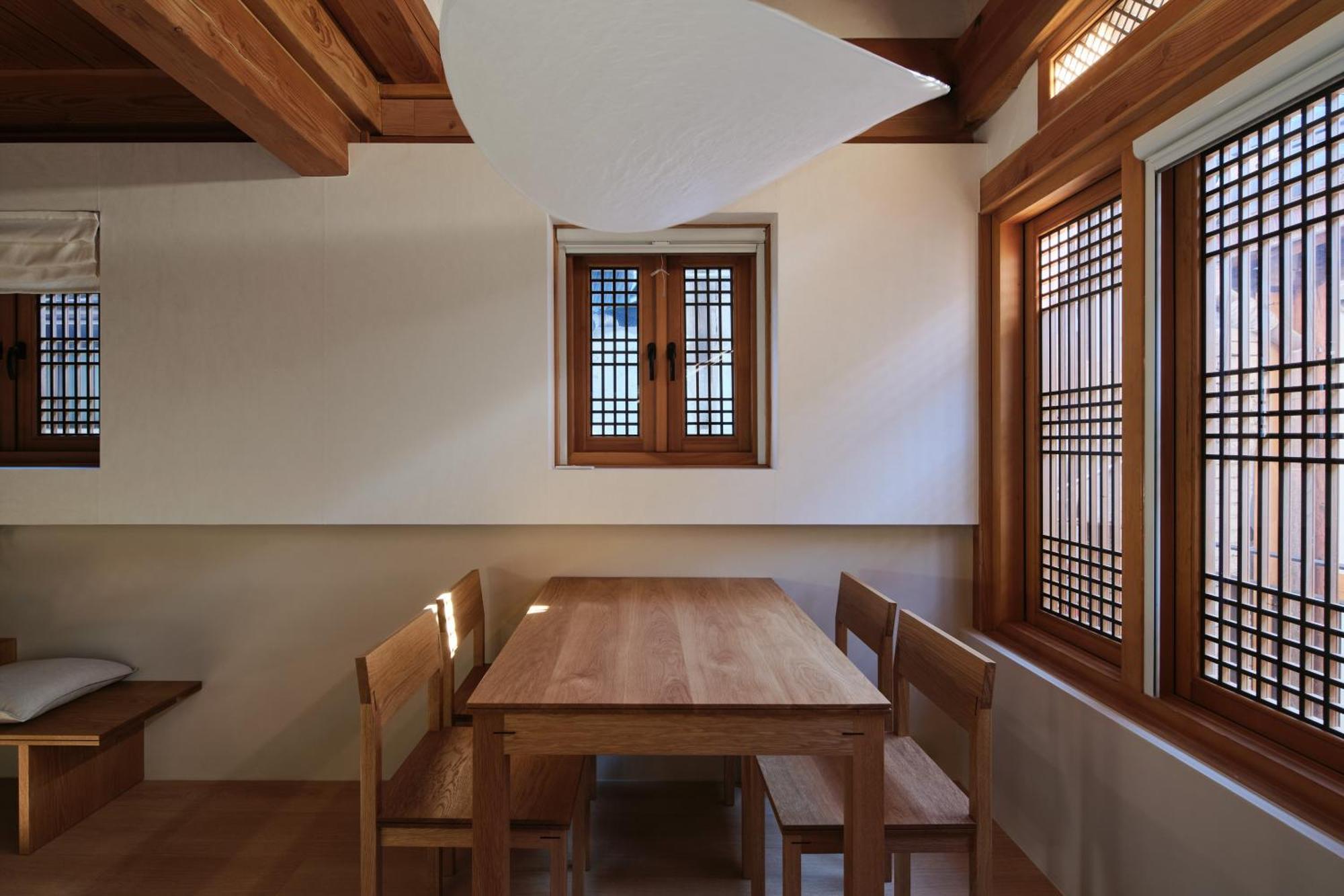 The Korean Traditional Hanok In Downtown Seoul For Convenient Public Transportation - Seoul Ari Seul Exterior foto